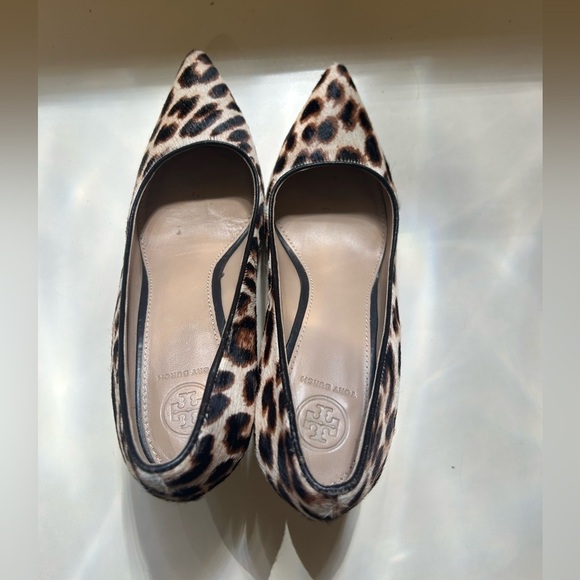 Tory Burch Leopard Print Women's Shoes - Picture 2 of 6